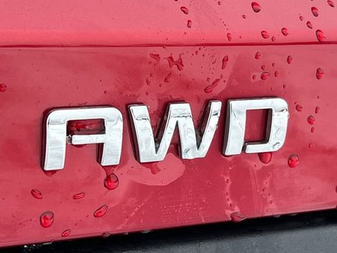 New 2026 Chevrolet Equinox LT w/ Convenience Package II image 8