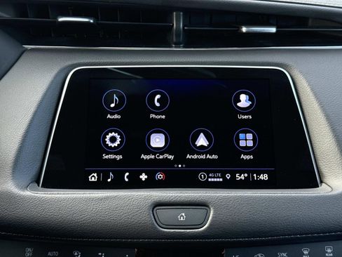 Used 2023 Cadillac XT4 Premium Luxury image 8