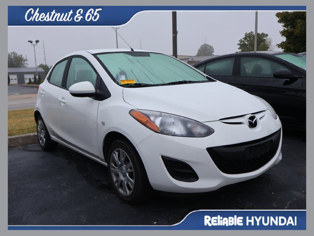 Used 2014 MAZDA MAZDA2 Sport FWD image 1