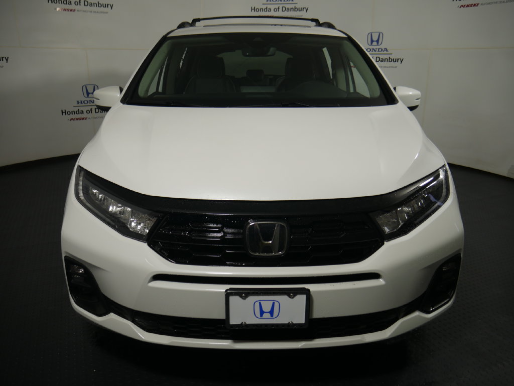 New 2027 Honda Odyssey Touring image 2