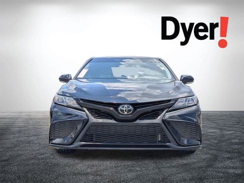 Used 2024 Toyota Camry SE FWD image 11