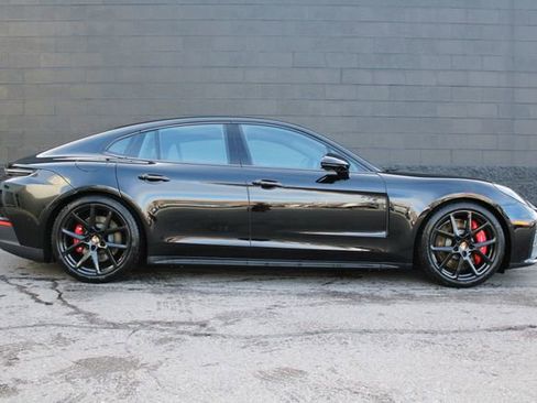 Certified 2026 Porsche Panamera 4S AWD/4WD image 9