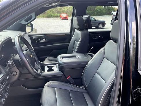 Used 2023 Chevrolet Tahoe Premier w/ Advanced Technology Package image 25