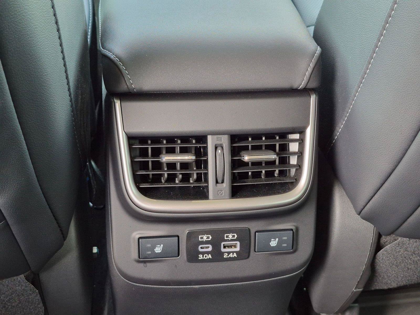 Used 2024 Subaru Outback Limited AWD/4WD image 32