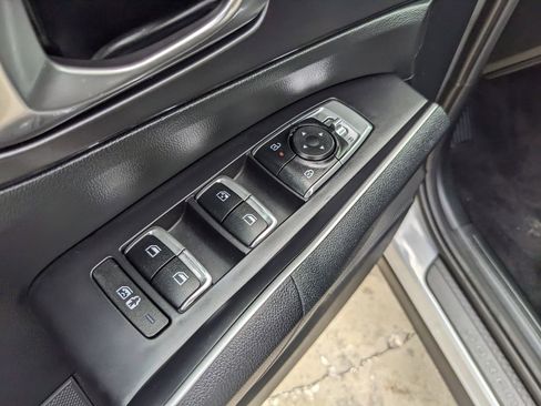 Certified 2025 Kia Sorento EX AWD/4WD image 22
