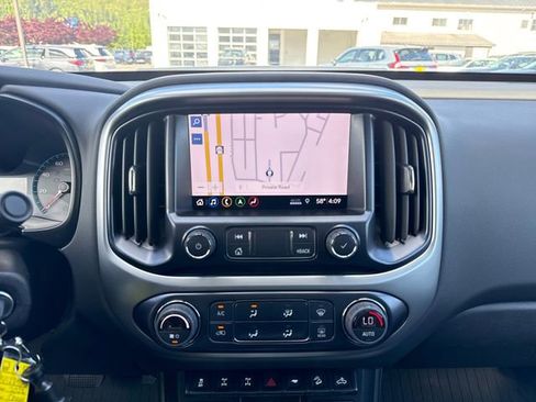 Used 2022 Chevrolet Colorado ZR2 AWD/4WD image 22