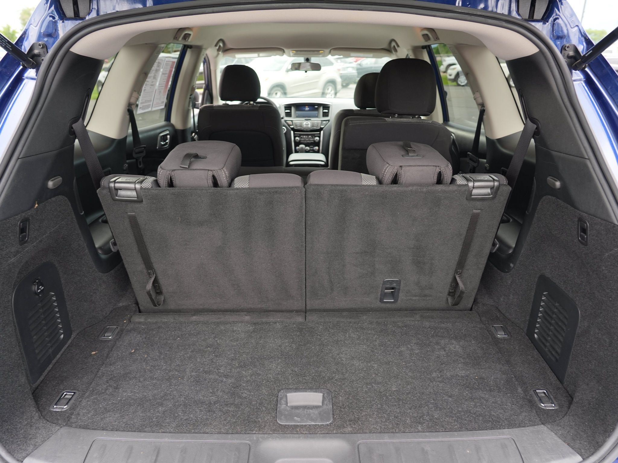Used 2020 Nissan Pathfinder S AWD/4WD image 29
