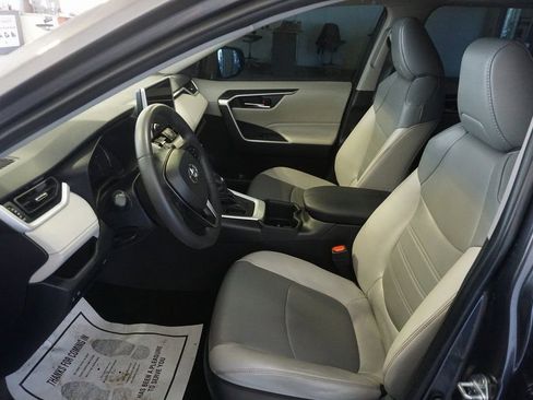 Used 2024 Toyota RAV4 XLE Premium image 19