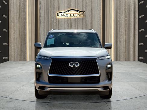 Used 2025 INFINITI QX80 Sensory AWD/4WD image 2