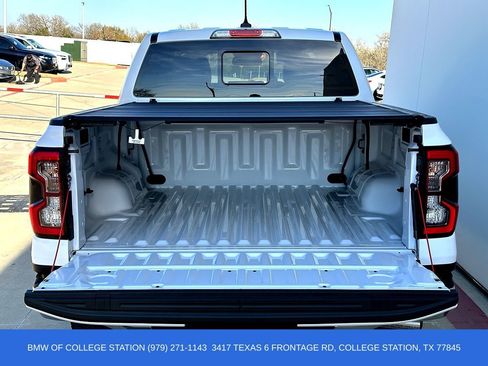 Used 2025 Ford Ranger Lariat w/ FX4 Off-Road Package image 29