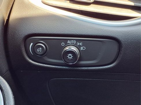 Used 2024 Chevrolet Malibu LT FWD image 18