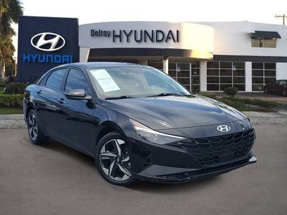 Certified 2023 Hyundai Elantra SEL w/ Convenience Package