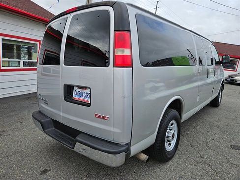 Used 2011 GMC Savana 3500 LS image 3