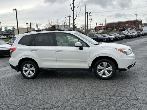 Used 2016 Subaru Forester 2.5i Limited image 9