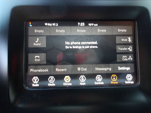 Used 2021 Jeep Cherokee Latitude Plus FWD image 13