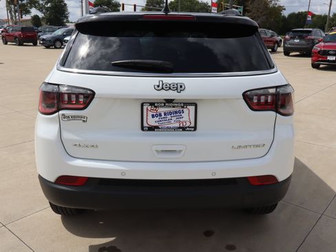 Used 2025 Jeep Compass Limited AWD/4WD image 6