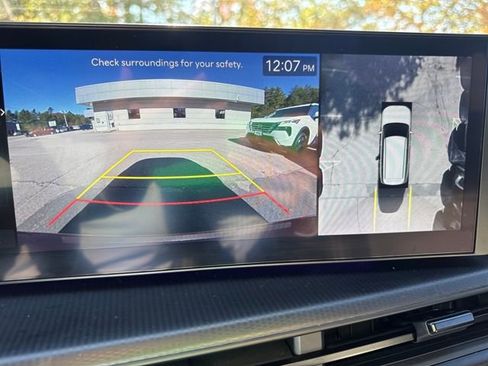 Used 2024 Hyundai Santa Fe Calligraphy image 17