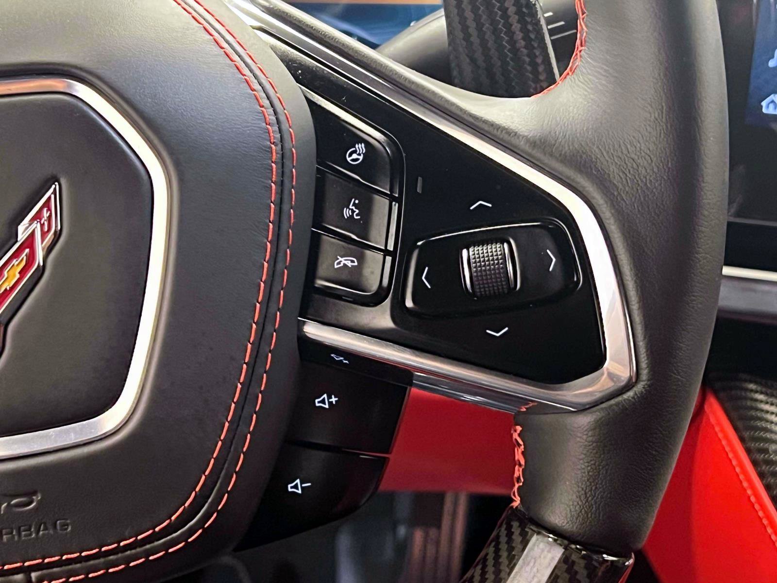 Used 2025 Chevrolet Corvette Z06 w/ Stealth Interior Trim Package RWD image 20