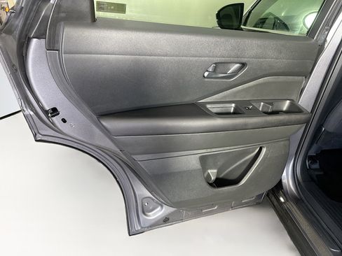 Used 2025 Nissan Pathfinder SV FWD image 26