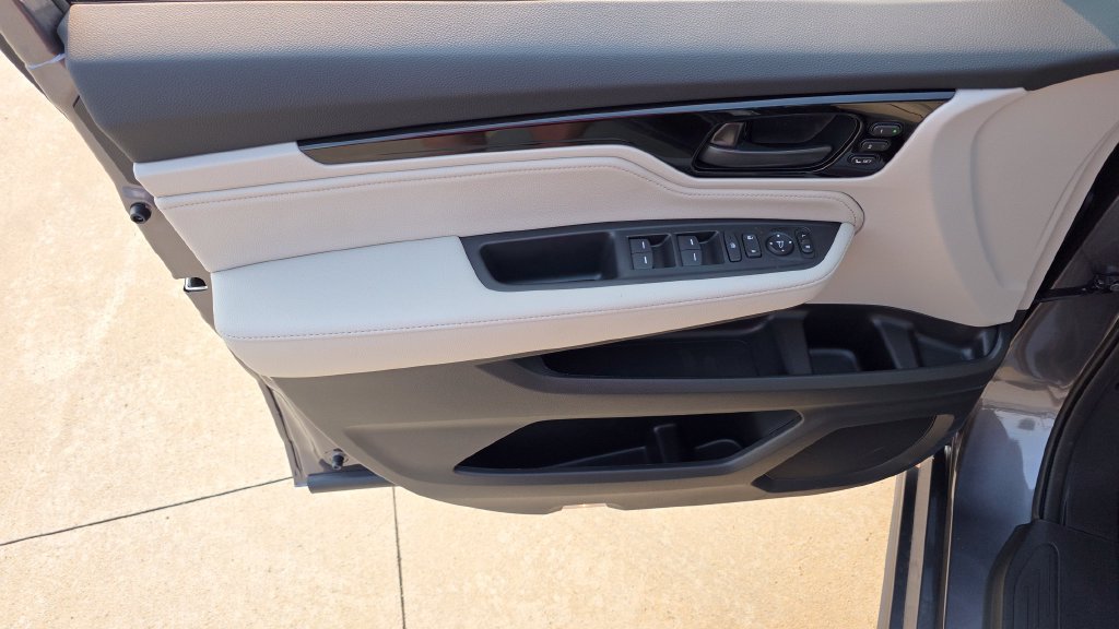 New 2026 Honda Odyssey Touring image 23