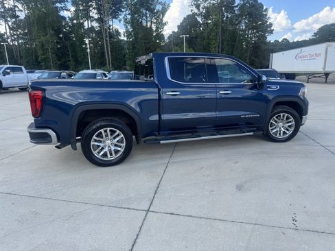 Used 2021 GMC Sierra 1500 SLT w/ SLT Premium Package RWD image 5