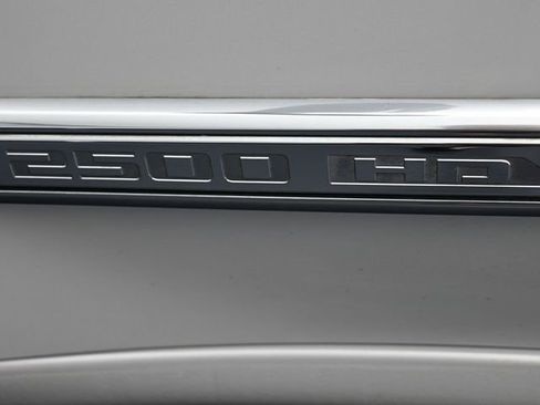 Used 2024 Chevrolet Silverado 2500 High Country w/ Technology Package AWD/4WD image 42