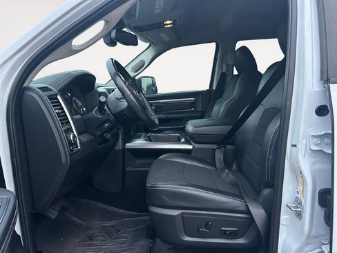 Used 2018 RAM 2500 Big Horn w/ Sport Appearance Group image 15