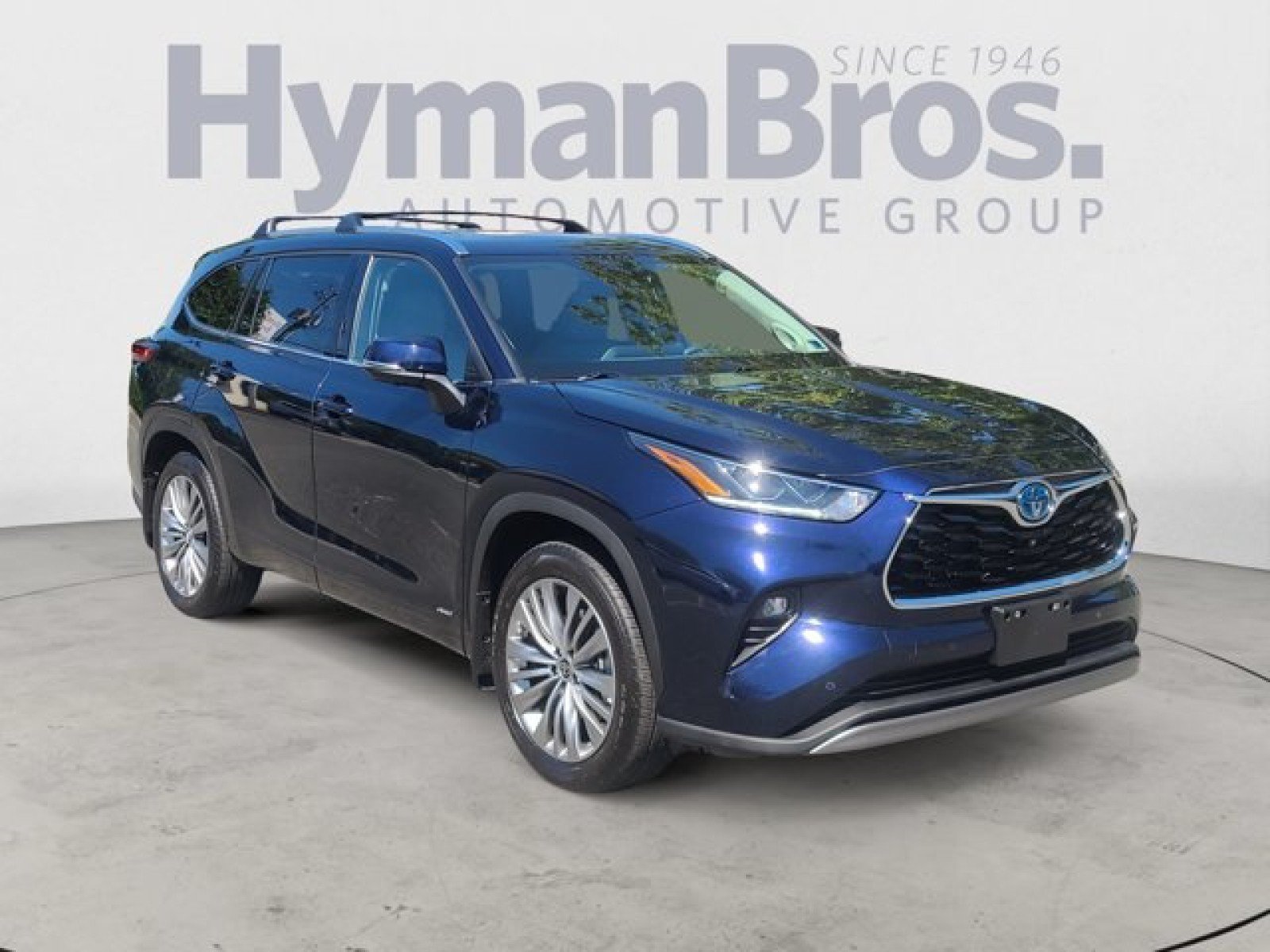 Used 2023 Toyota Highlander Platinum AWD/4WD image 1
