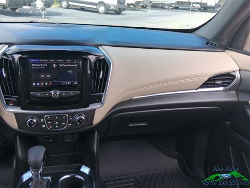 Used 2023 Chevrolet Traverse LS w/ Safety Package image 17