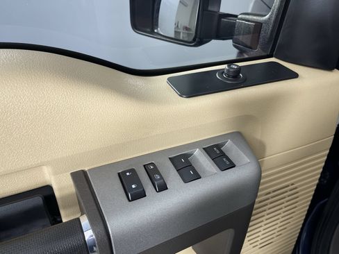 Used 2016 Ford F250 XLT AWD/4WD image 14