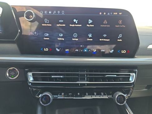 New 2026 Chevrolet Traverse LT w/ Sun and Wheel Package FWD image 22
