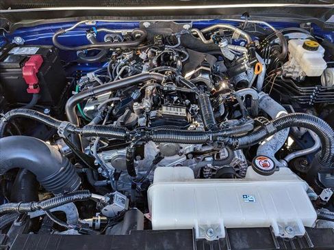 Used 2024 Toyota Tacoma TRD Off-Road image 22