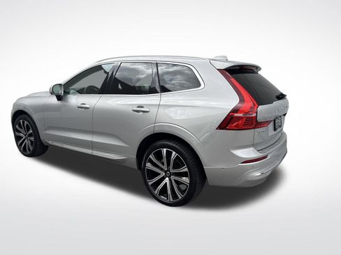 Certified 2023 Volvo XC60 B5 Ultimate w/ Climate Package image 3