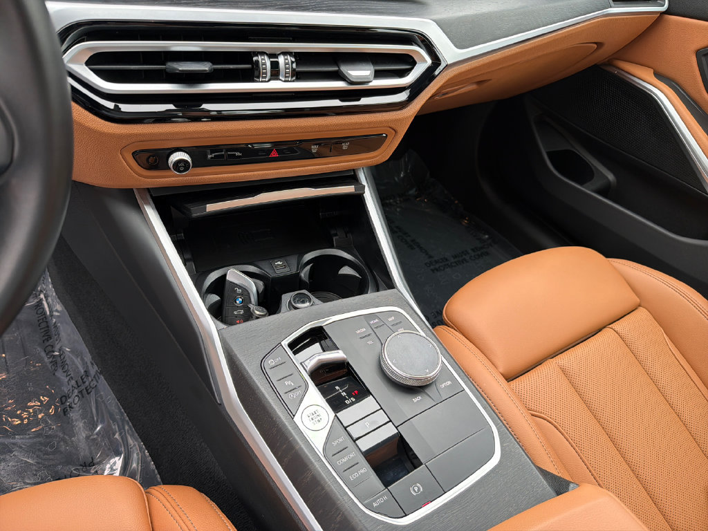 Used 2023 BMW 330i Sedan w/ Driving Assistance Package RWD image 30