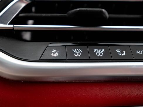 Used 2022 BMW X5 M w/ Competition Package 2 AWD/4WD image 38