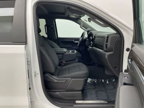 Certified 2023 Chevrolet Silverado 1500 LT AWD/4WD image 15