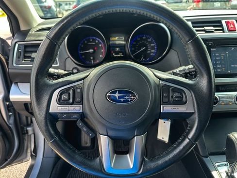 Used 2017 Subaru Outback 2.5i Premium AWD/4WD image 16