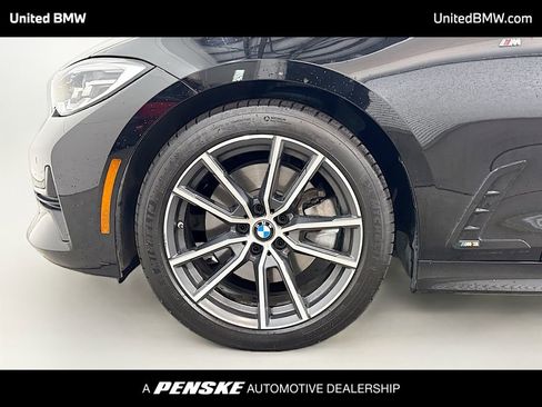 Used 2020 BMW 330i Sedan w/ Premium Package image 2