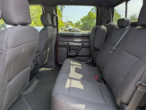 Used 2019 Ford F150 XLT w/ Equipment Group 302A Luxury AWD/4WD image 13
