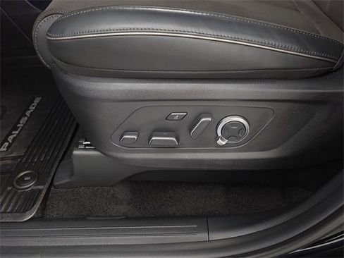 Used 2025 Hyundai Palisade Calligraphy image 17