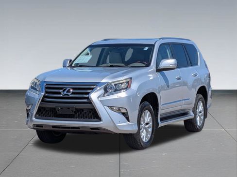 Used 2016 Lexus GX 460 w/ Premium Package AWD/4WD image 9