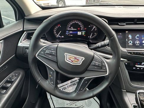 Used 2019 Cadillac XT5 Luxury image 14