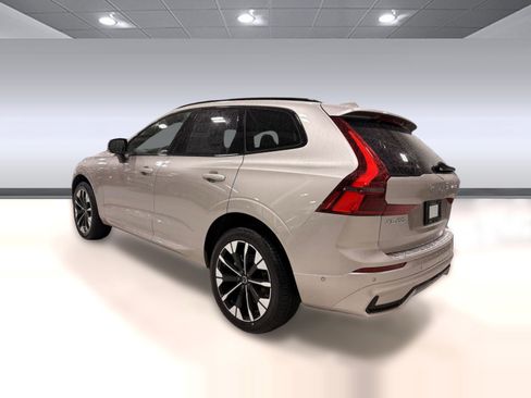 Certified 2026 Volvo XC60 B5 Plus w/ Protection Package Premier AWD/4WD image 3