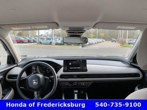 Used 2023 Honda HR-V LX image 39