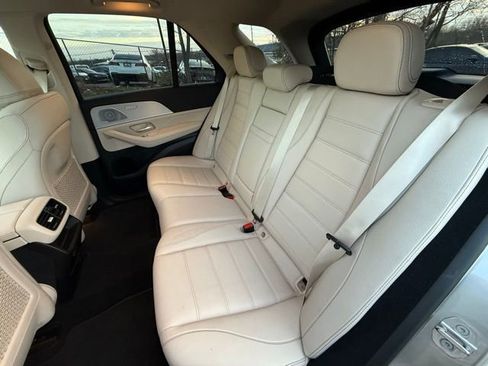 Used 2021 Mercedes-Benz GLE 450 4MATIC image 25