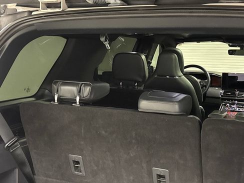 Used 2022 Lincoln Navigator Reserve AWD/4WD image 20