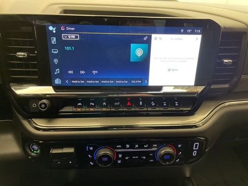 Used 2024 Chevrolet Silverado 1500 ZR2 w/ Technology Package image 16