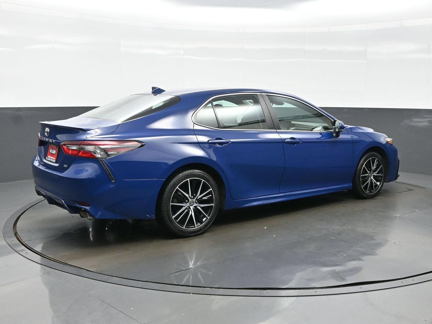 Used 2024 Toyota Camry SE FWD image 6