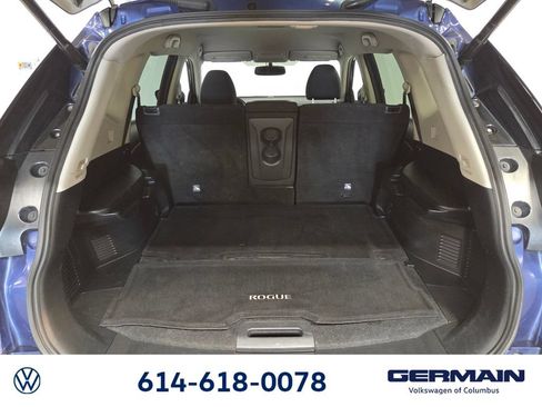 Used 2017 Nissan Rogue SV w/ SV Premium Package AWD/4WD image 26