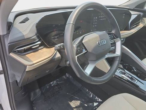 Certified 2025 Audi Q5 Premium w/ Convenience Package AWD/4WD image 22